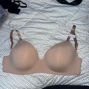 Victoria’s Secret Lightly Lined Bra